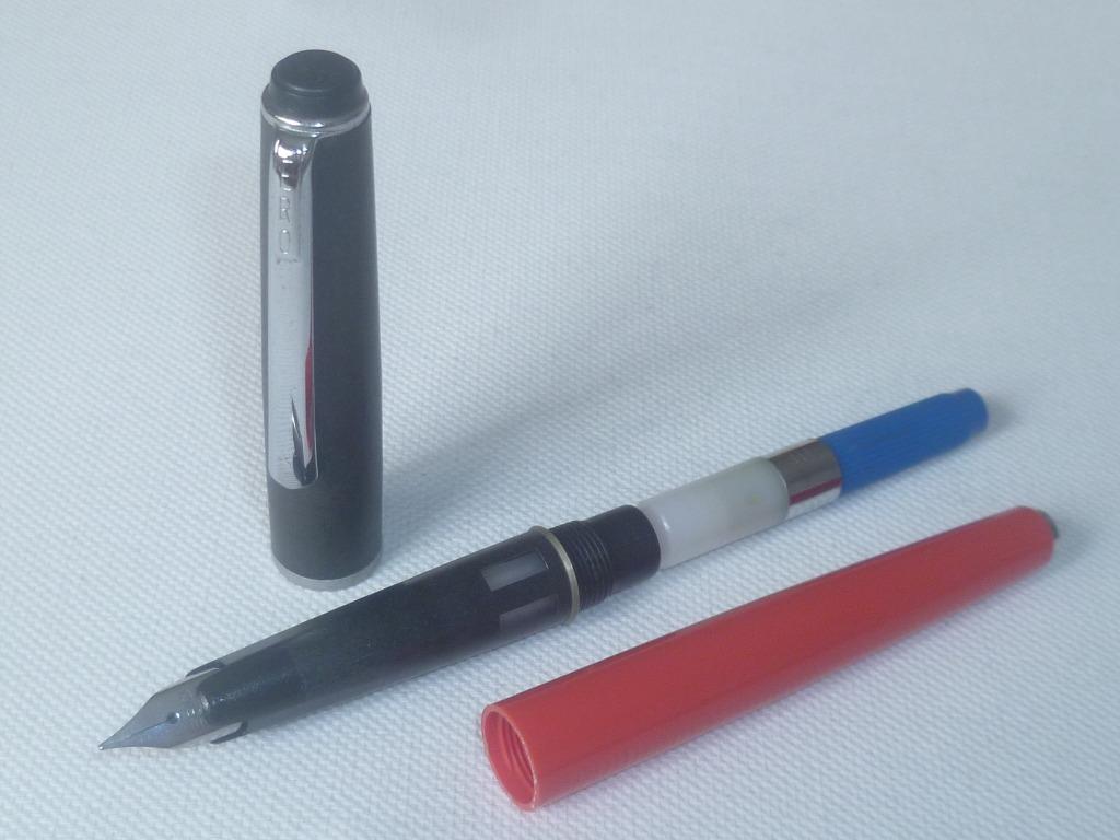 VINTAGE Authentic Germany ERO Chocolate Orange Fountain Pen F Nib (22