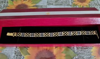 (Category: ) located in . Submitted by mrssheikh (Listing ID 1066837194, Image 1). Description: .