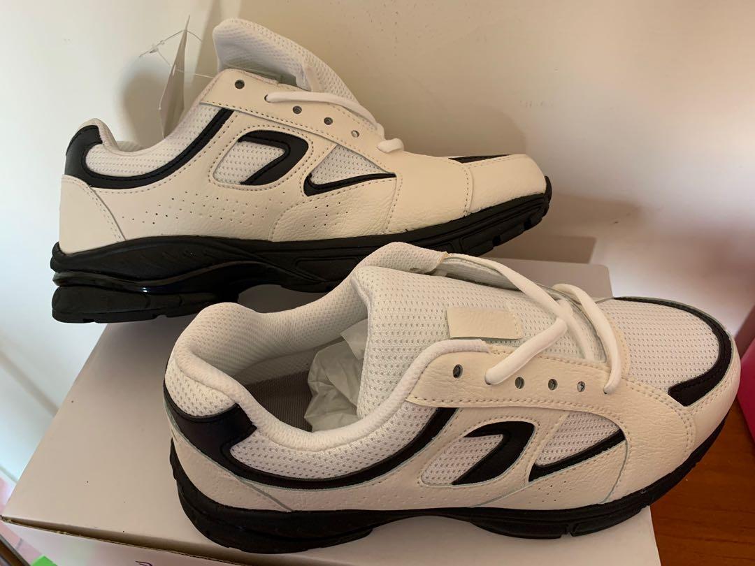 全新新款白豹鞋白布鞋運動鞋慢跑鞋休閒鞋6號25 5 公分黑底 運動休閒 運動鞋在旋轉拍賣