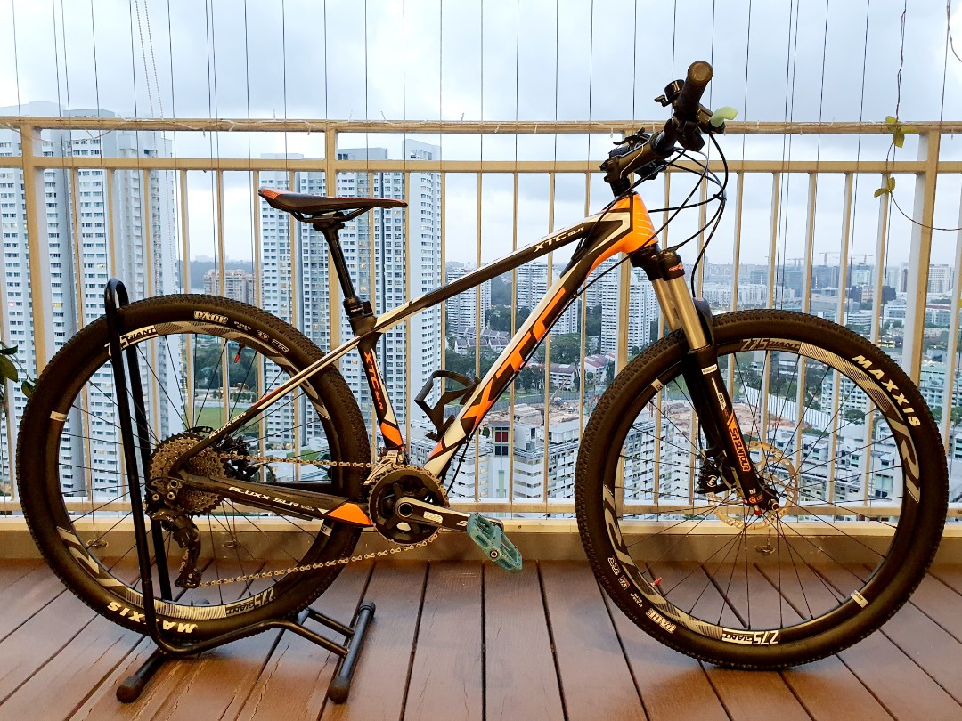 Giant XTC SLR 2 27.5 Magura MT5 Brakes Carbon Wheels