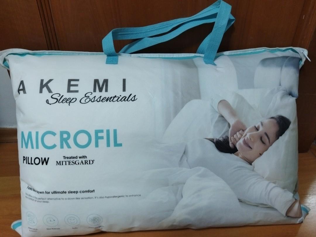 akemi microfil pillow