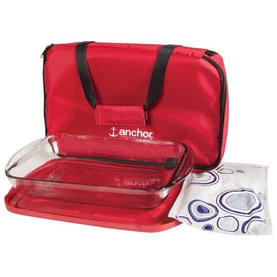 Anchor Hocking Bake n Take Mobile Glass Bakeware set (Category: Bakeware) located in Manila. Submitted by heysalesister (Listing ID 1066695839, Image 1). Description: Brand new Bought in the US Money back if proven fake.