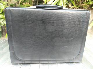 Maruem Japan Black Leather & Nylon Bienenwabe 15” Briefcase
