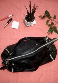 (Category: ) located in . Submitted by wenaisloved (Listing ID 1066697856, Image 1). Description: .