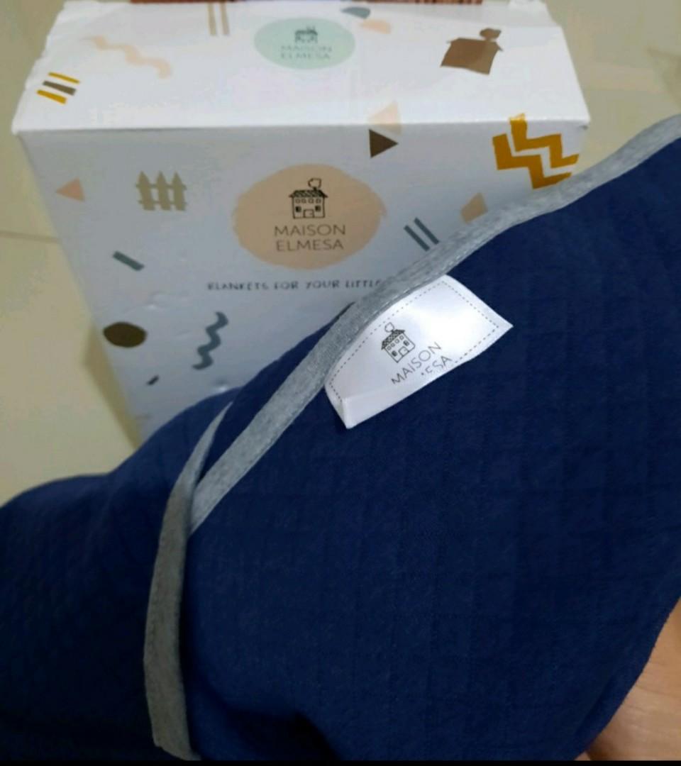 Blanket On The Go Maison Elmesa Bayi Anak Lainnya On Carousell