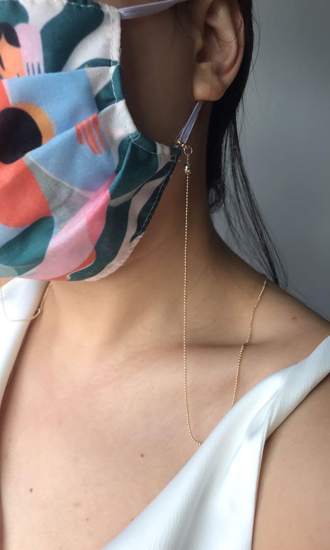 Gold plated dainty clearance necklace
