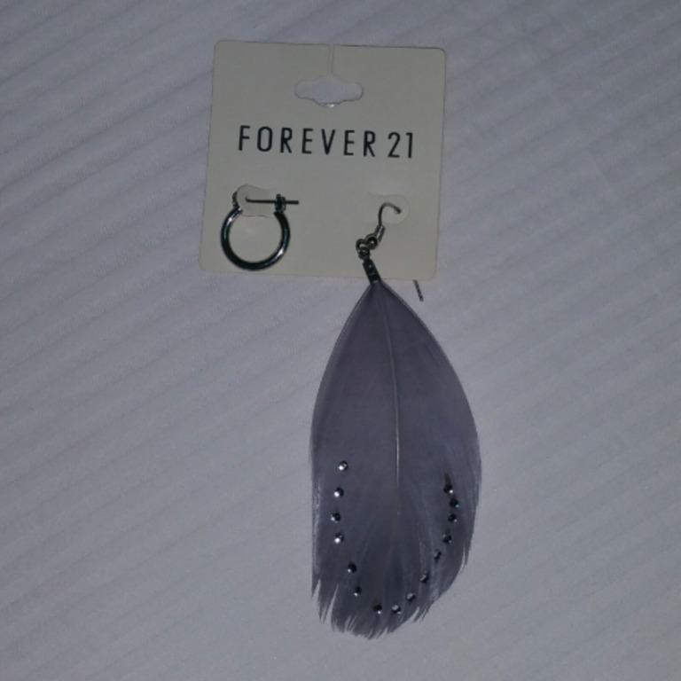 Forever 21 on sale feather earrings