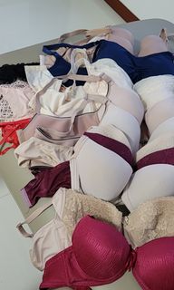 (Category: ) located in . Submitted by trinity.lingerie (Listing ID 1066832403, Image 1). Description: .