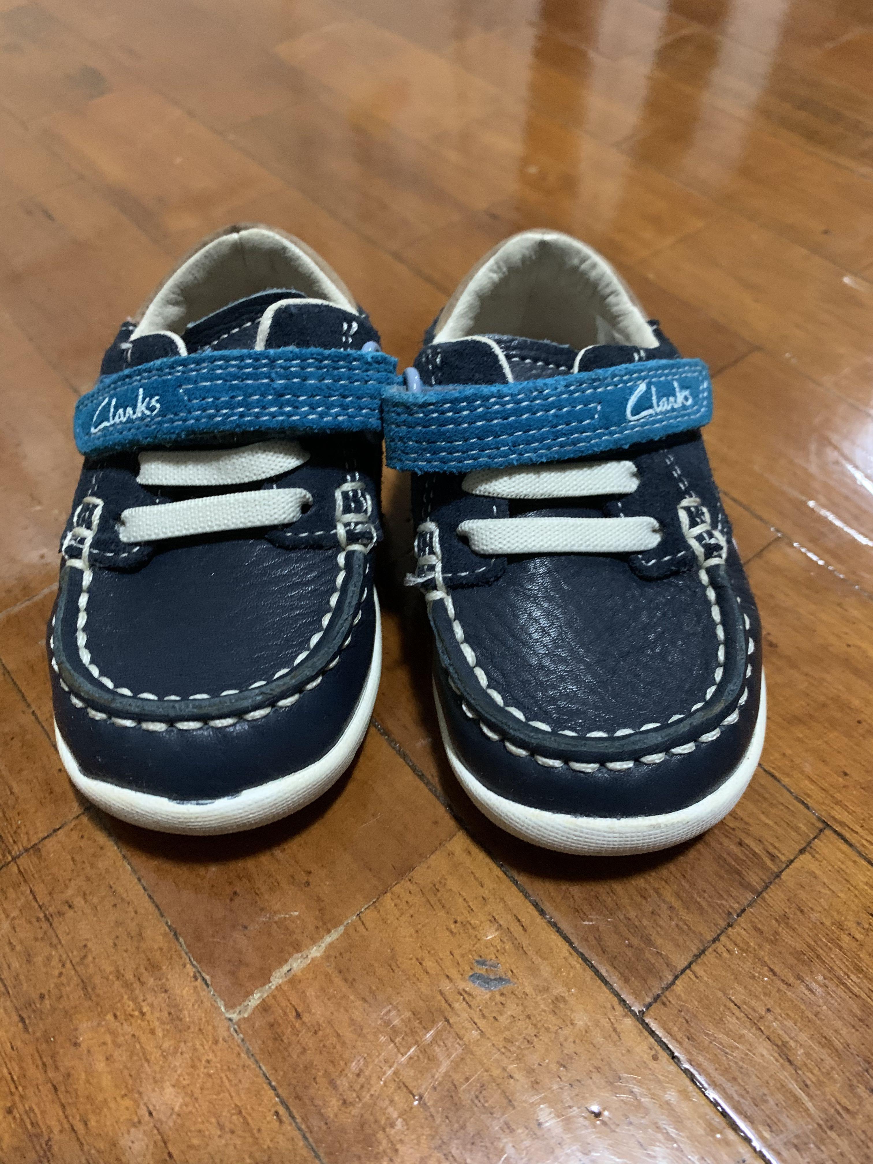 clarks baby walking shoes