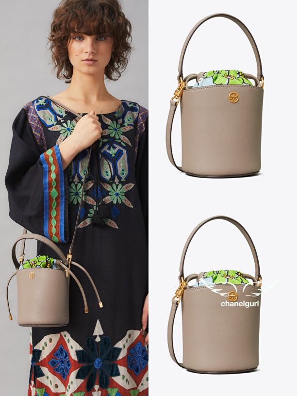 Latest ⭐️ Tory Burch Robinson Bucket Bag Mini Size, Women's Fashion, Bags &  Wallets, Tote Bags on Carousell