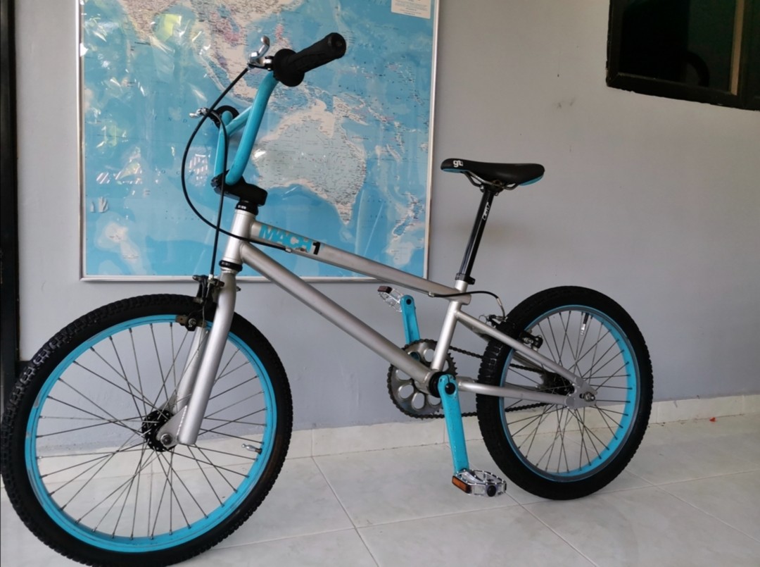 GT MACH ONE PRO 2010 Sports Equipment Bicycles Parts Bicycles