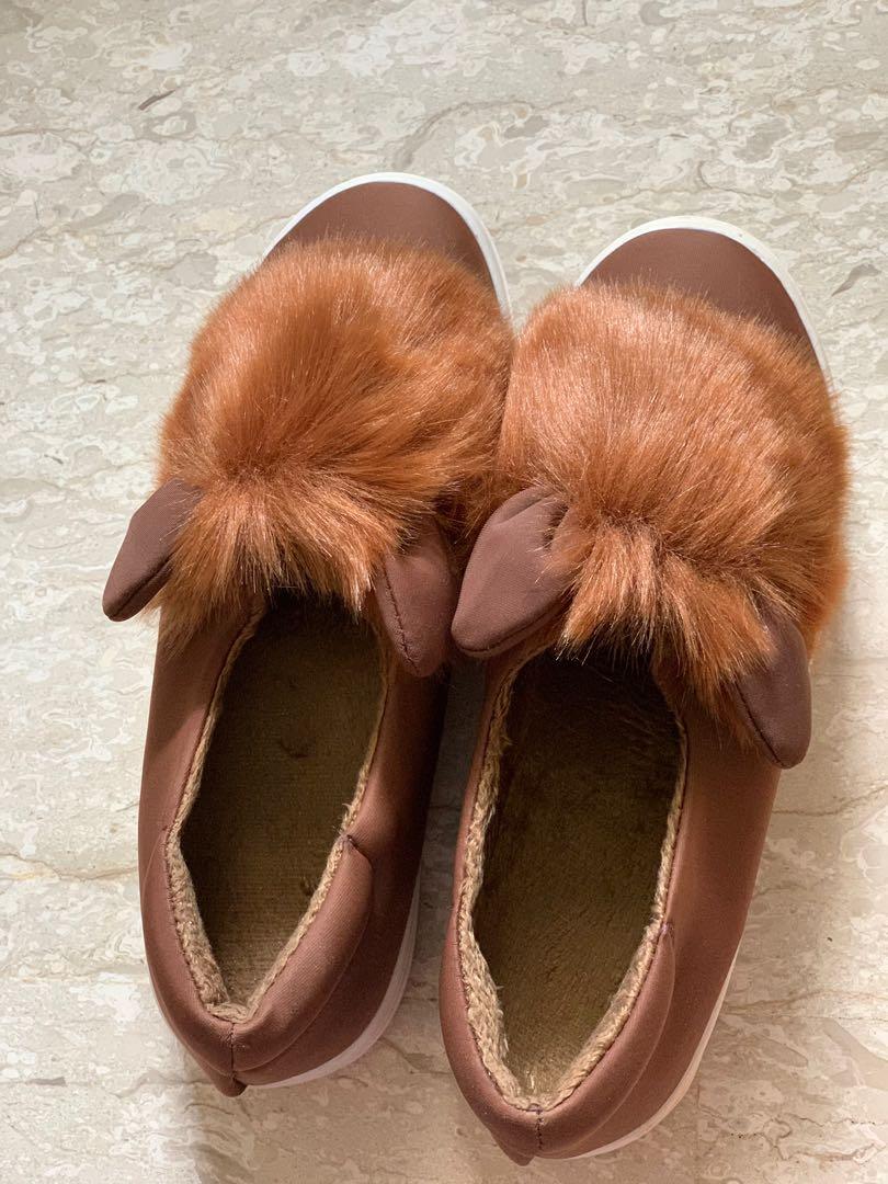 Furry shoe online