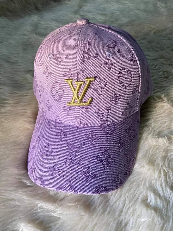 Hat Louis Vuitton Purple size 58 cm in Cotton - 34065920