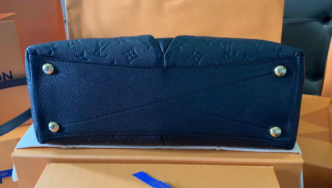 Louis Vuitton V TOTE MM bag black empreinte leather ref.258667 - Joli Closet