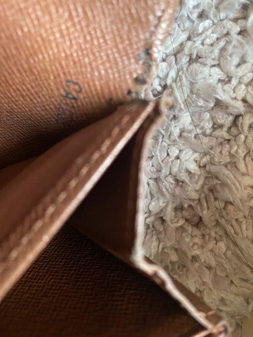 LV wallets （分類：手袋及銀包）位於 Hong Kong。 由 Holendies 提交（商品編號 1066791713，圖片 3）。簡介： 新年清貨平賣，Number係03年生產，有塵袋有盒，價錢反映左新舊，完美主義者勿擾。