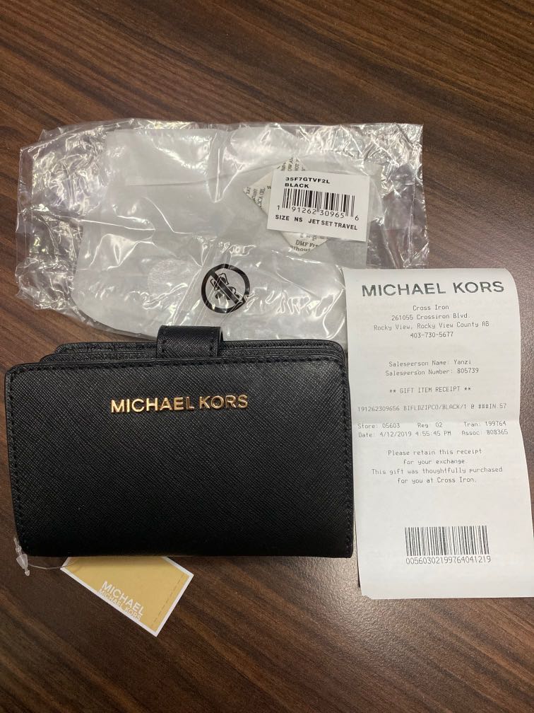 michael kors medium wallet