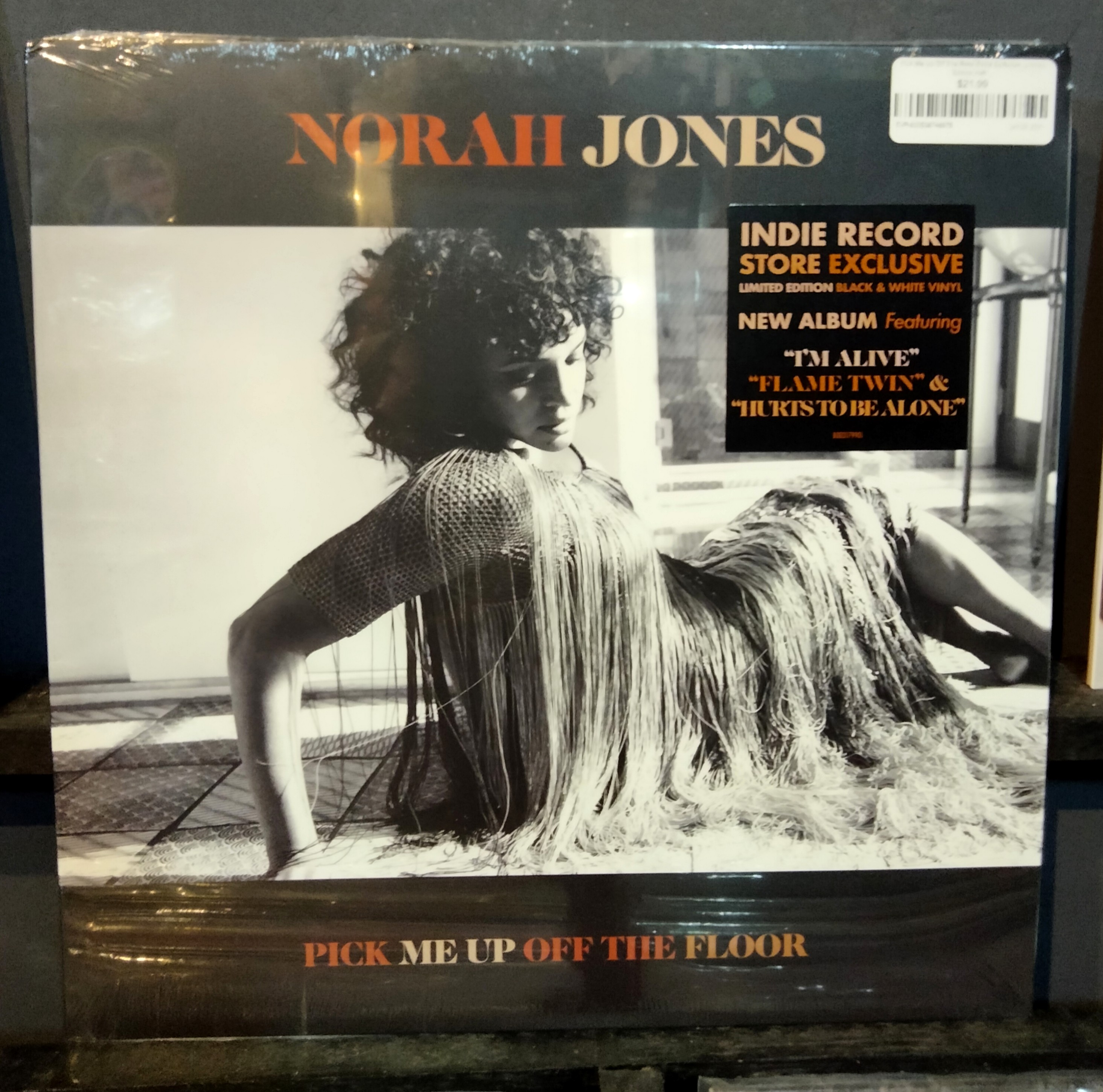 NORA JONES: PICK ME UP OF THE FLOOR-LIMITED EDITION [BLACK AND WHITE ...