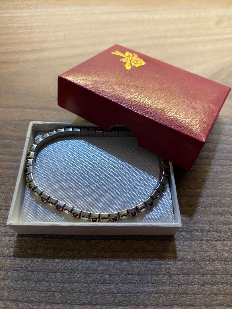 Ruby bracelet (Category: Bracelets) located in Petaling Jaya. Submitted by cherrydropz (Listing ID 1066878156, Image 3). Description: Preloved bracket Wore once Condition 9/10 Comes with box Item includes postage for WM Prefer contactless self pick up Self pick up areas: Damansara Uptown, Bdr Utama, Ara Damansara, USJ, Seri Kembangan, Sungai Buloh *no nego.