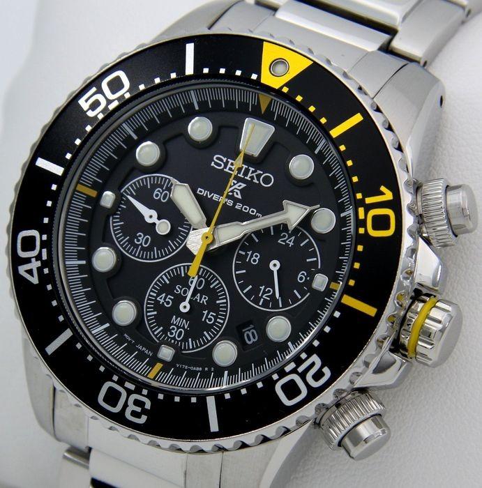 Chronograph solar watch hotsell