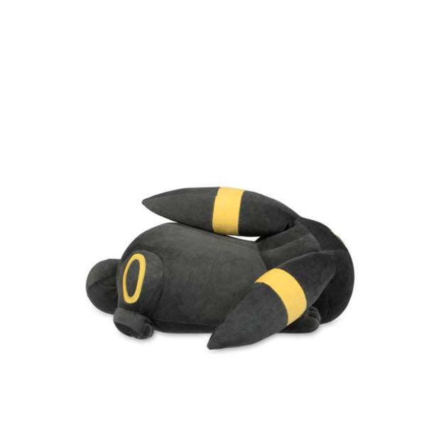 Sleeping umbreon plush top