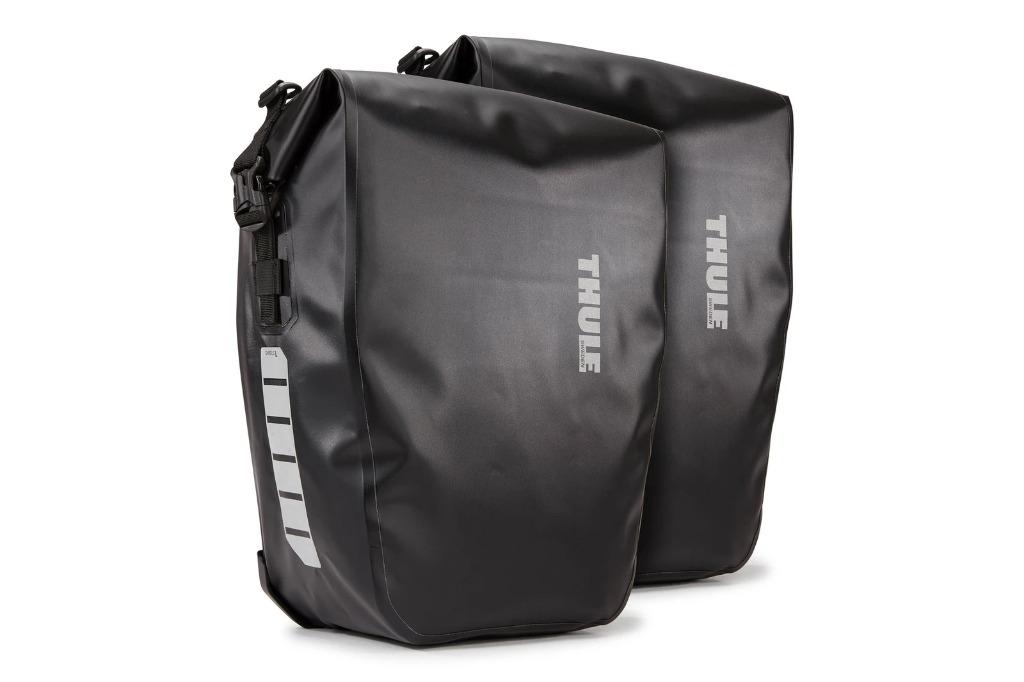 black pannier bag