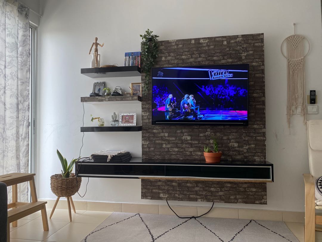 Megatech tv store cabinet