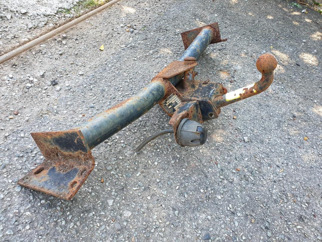 Volvo 240 hitch deals