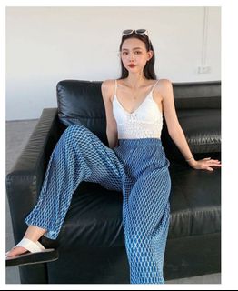 (Category: ) located in . Submitted by cheboutique (Listing ID 1066875307, Image 1). Description: .