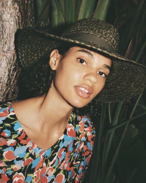 ZARA RAFFIA HAT (Category: Hats & Beanies) located in Caloocan City. Submitted by stuzzz93 (Listing ID 1066739217, Image 1). Description: ZARA RAFFIA HAT Available: SMALL SELLING PRICE: Php 1300.00 ONLY ORIGINAL PRICE: Php 2295.00 DM to Order #zara #zarawoman #zaraman #zaraoutfit #zaraph #zaraphilippines #zaraall #newnormal.