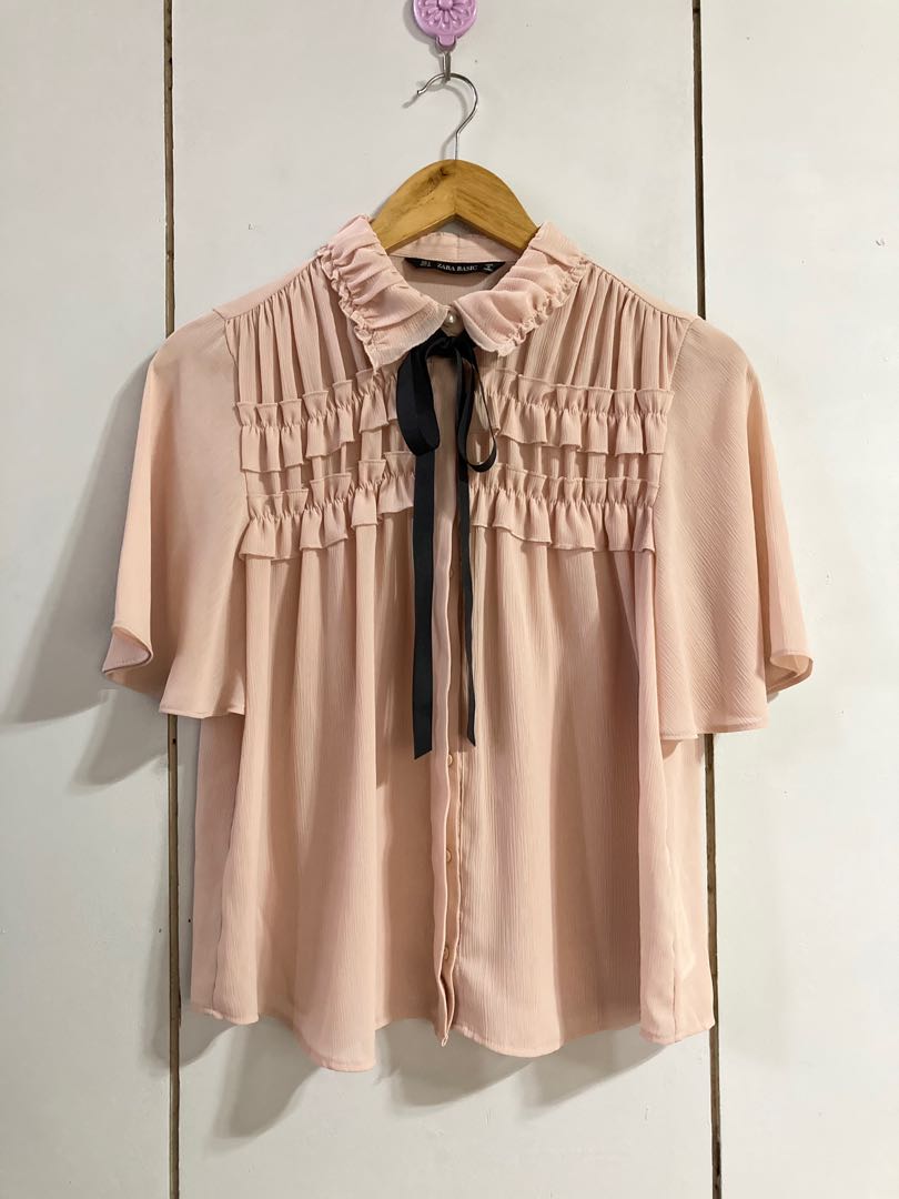 Ruffled blouse sales with bow zara