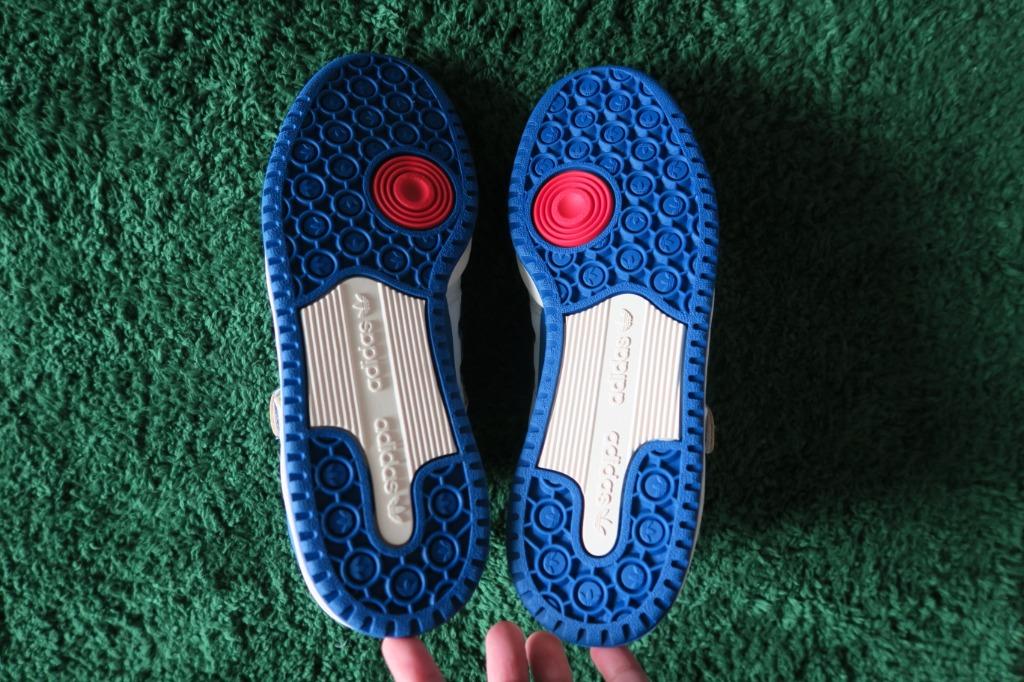 forum 84 low blue thread shoes