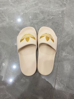 （分類：）位於 。 由 ilove2nds 提交（商品編號 1068731092，圖片 1）。簡介： 。
