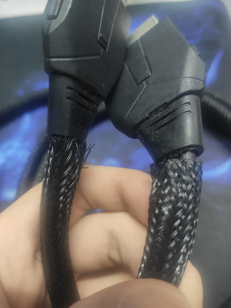 Alienware amplifier cable (Category: Computer Parts) located in Segamat. Submitted by .j.f. (Listing ID 1068822705, Image 2). Description: Alienware amplifier cable. still looking like new it's come from my first amplifier. now I brought second one.so I no need two cable. still working just the outside cover rope have abit come off as u can see in photo but doesn't effect with the cable inside. **low baller will be ignore because this item is har