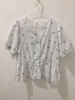 (Kategori: ) berada di . Dikirim oleh wulanutaaa (ID iklan 1068773012, Gambar 1). Deskripsi: .