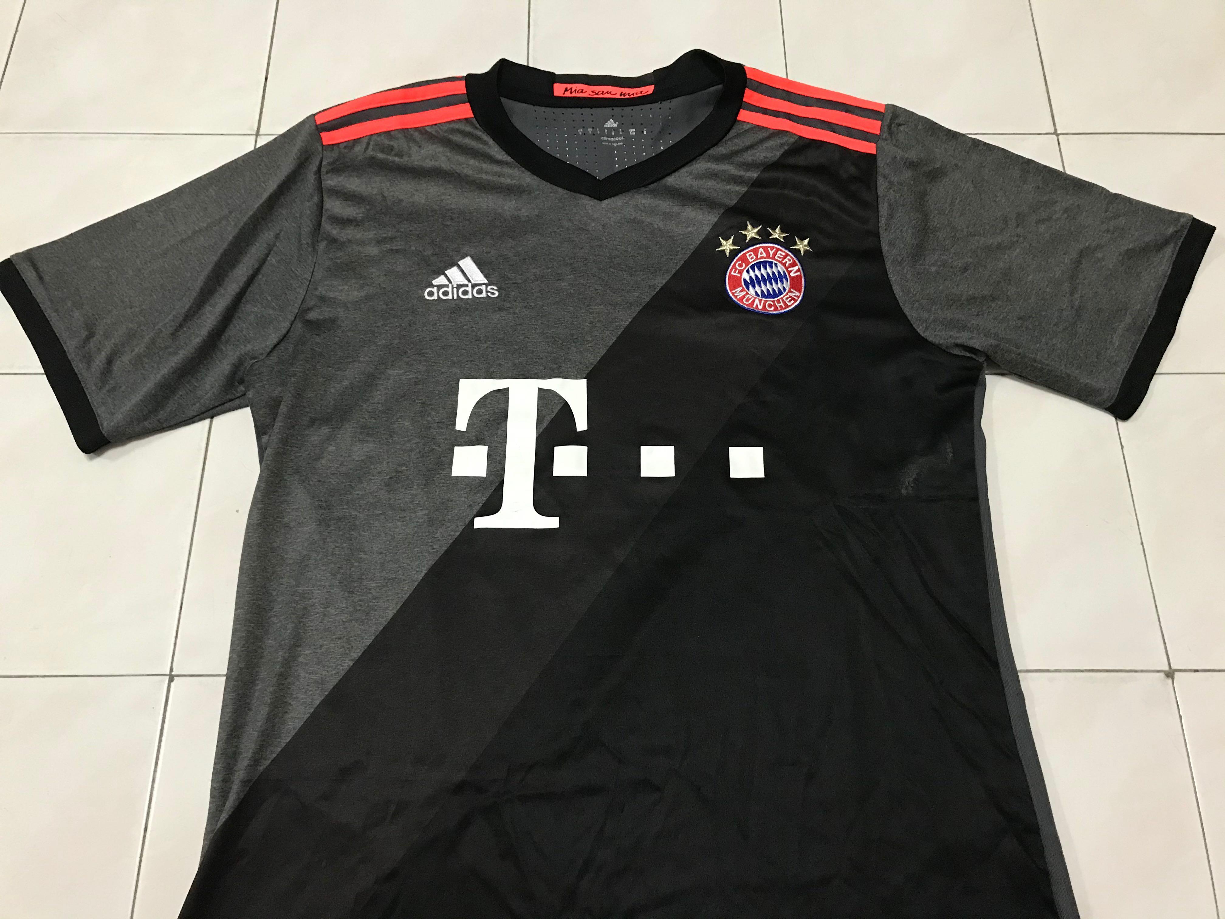 Adidas bayern store munich backpack 16/17