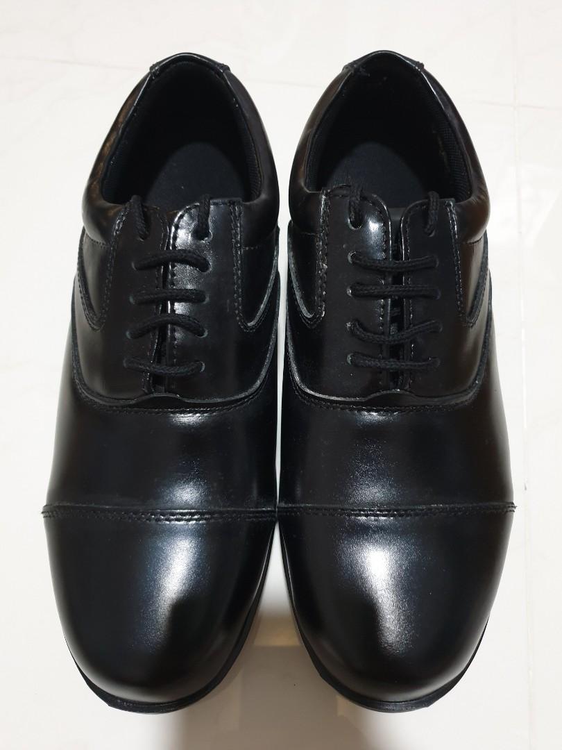 Black formal Court Shoes size US 8