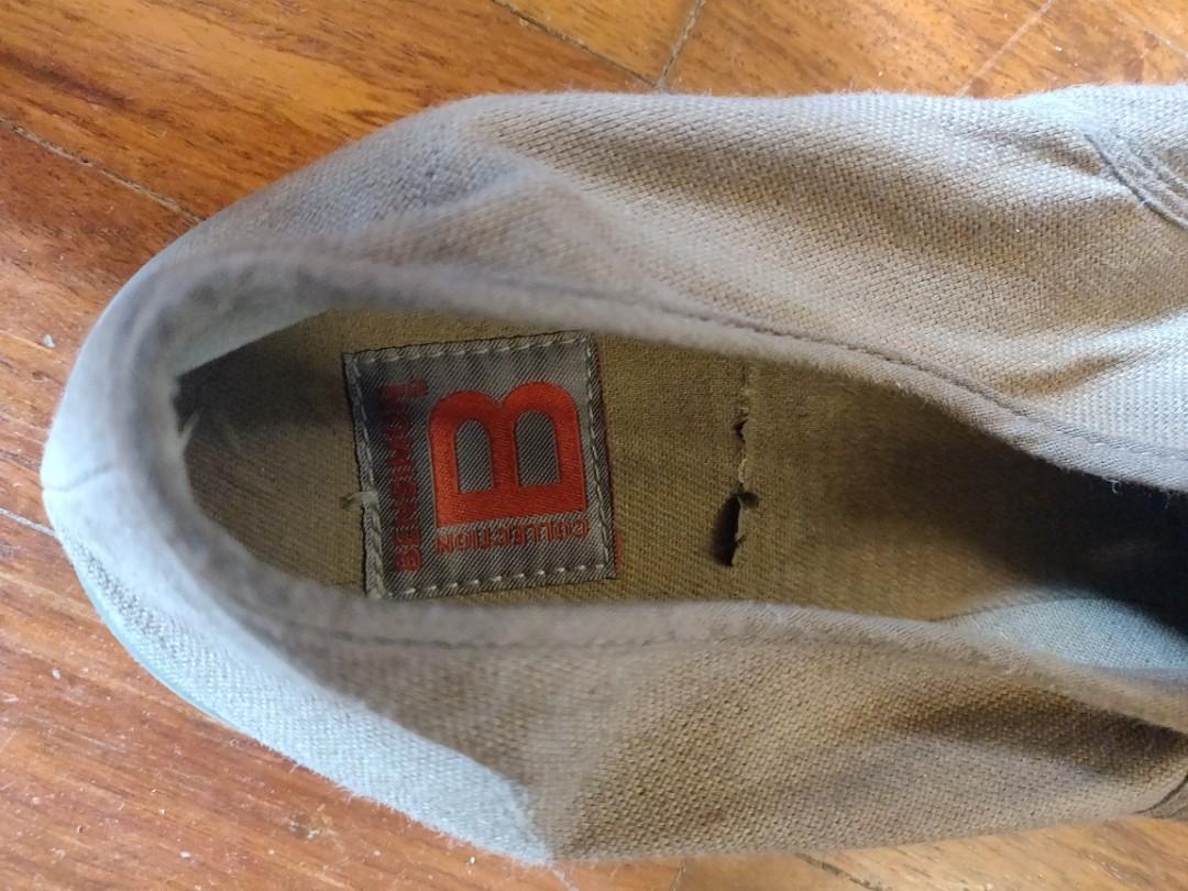 Brown French Style Sneakers (Category: Sneakers) located in Muntinlupa City. Submitted by antoniom23 (Listing ID 1068726306, Image 3). Description: - French Style Sneakers - Rubber Toe Cap - Collapsible Heel - Fits Size 10 - 11.