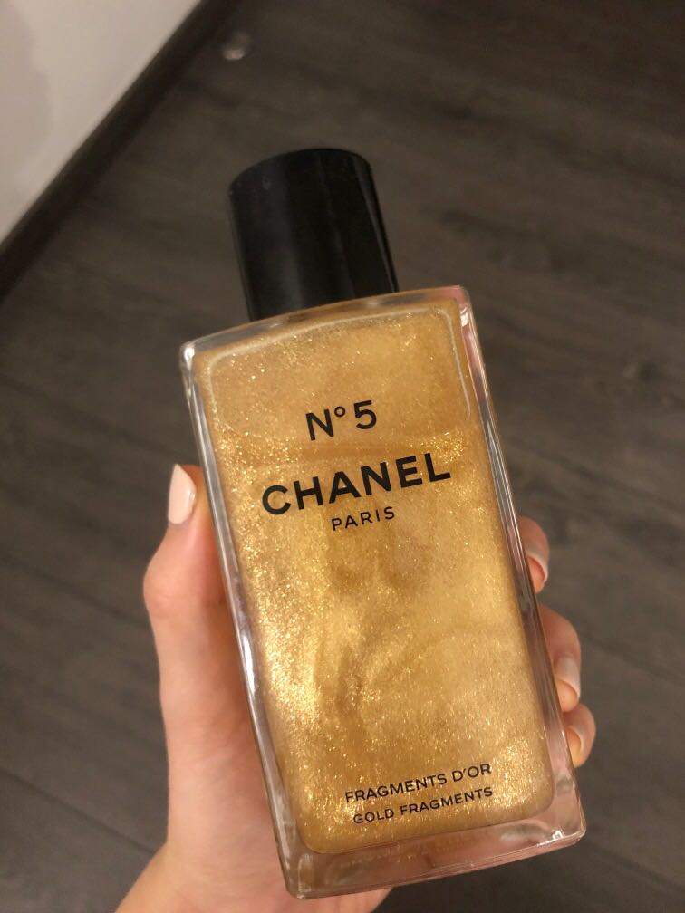 Chanel No. 5 Gold Fragments D'or, Beauty & Personal Care, Hands & Nails on  Carousell