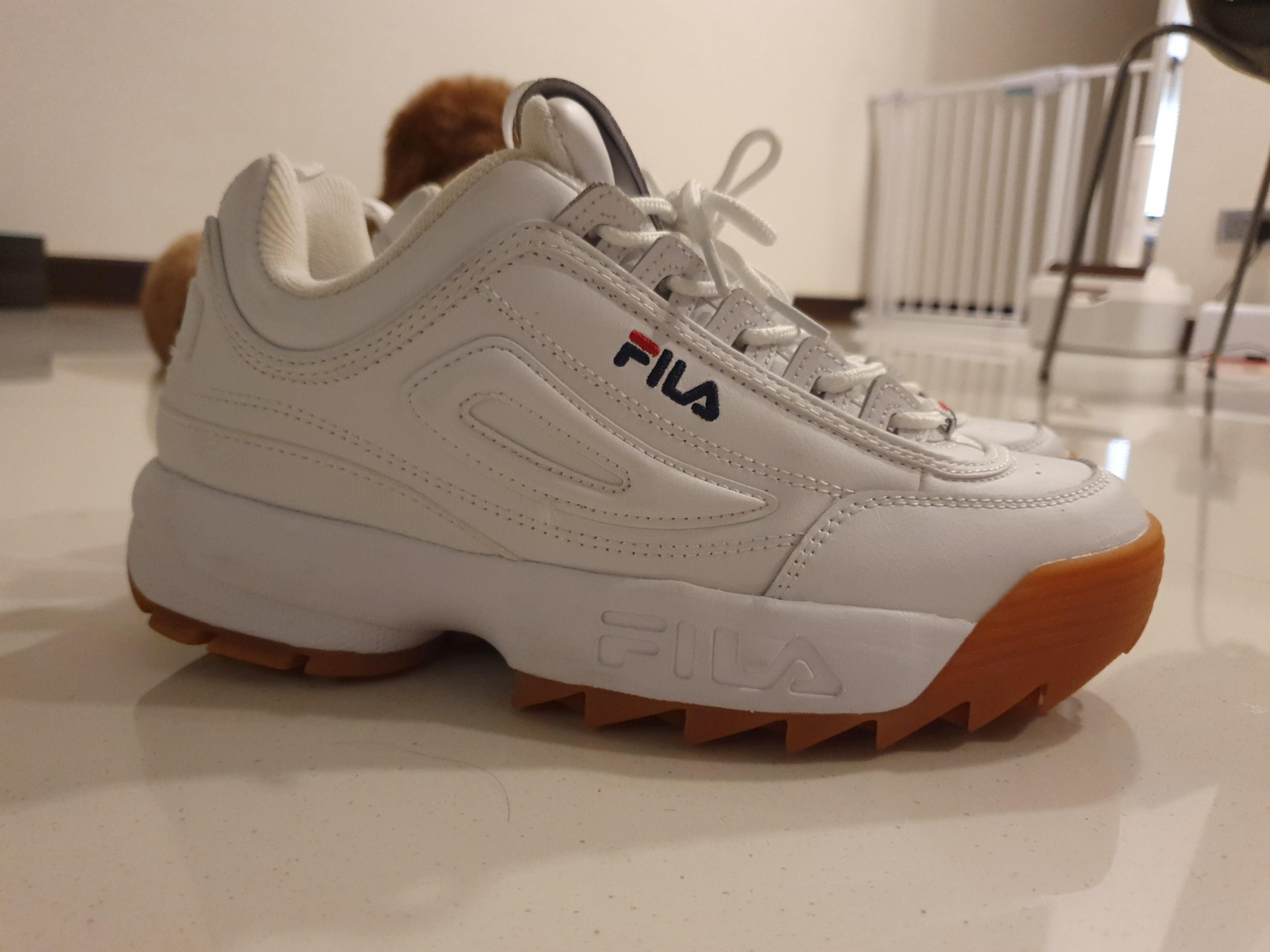 Fila disruptor 2 brown sole deals