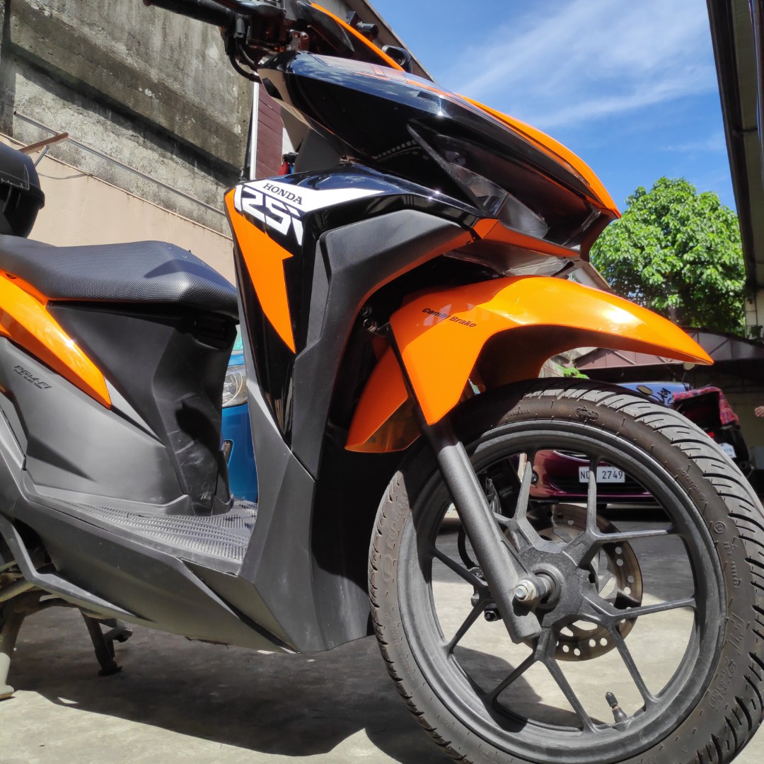Honda Click 125i Automatic Scooter Motorbikes Motorbikes For Sale On Carousell Honda Click 125i Automatic Scooter Motorbikes Motorbikes For Sale On Carousell
