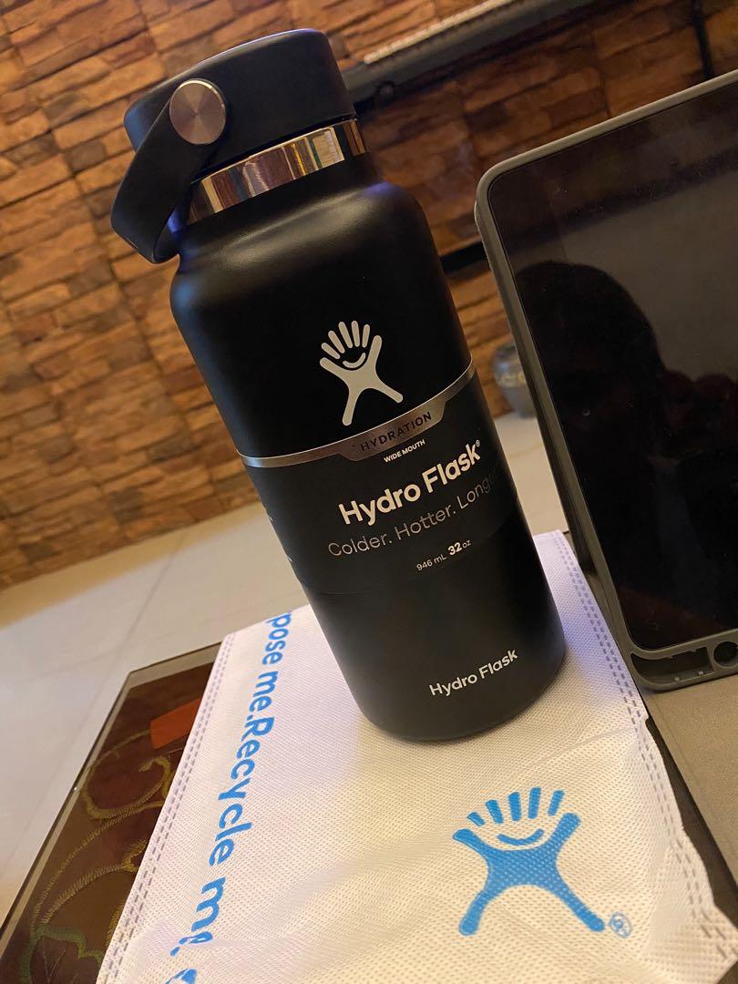 HYDRO FLASK 32OZ in Black 🖤 (Category: Water Bottles & Tumblers) located in Quezon City. Submitted by averylie (Listing ID 1068800753, Image 2). Description: ✅ACTUAL PHOTOS POSTED (not taken from the internet, unlike photos of other sellers). The labelling wrapped around the tumbler is part of the packaging. It can easily be removed. ✅Each tumbler comes with a Hydro Flask bag ✅Keeps cold liquids up to 12 hours with ice ✅Keeps hot liquids up to 6