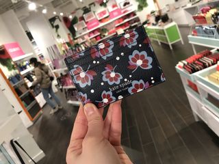 （分類：）位於 。 由 kat_y 提交（商品編號 1068684474，圖片 1）。簡介： 。