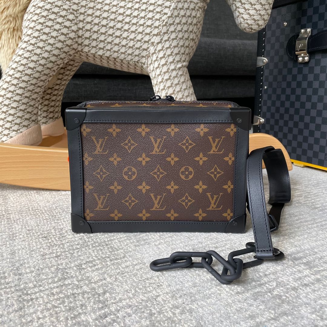 LV x YK Pochette To Go Monogram Taurillon Leather LG - G90 - Travel