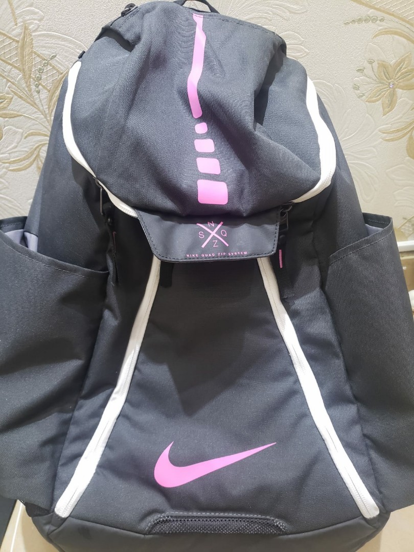 Nike Backpack , quad zip system, 運動產 