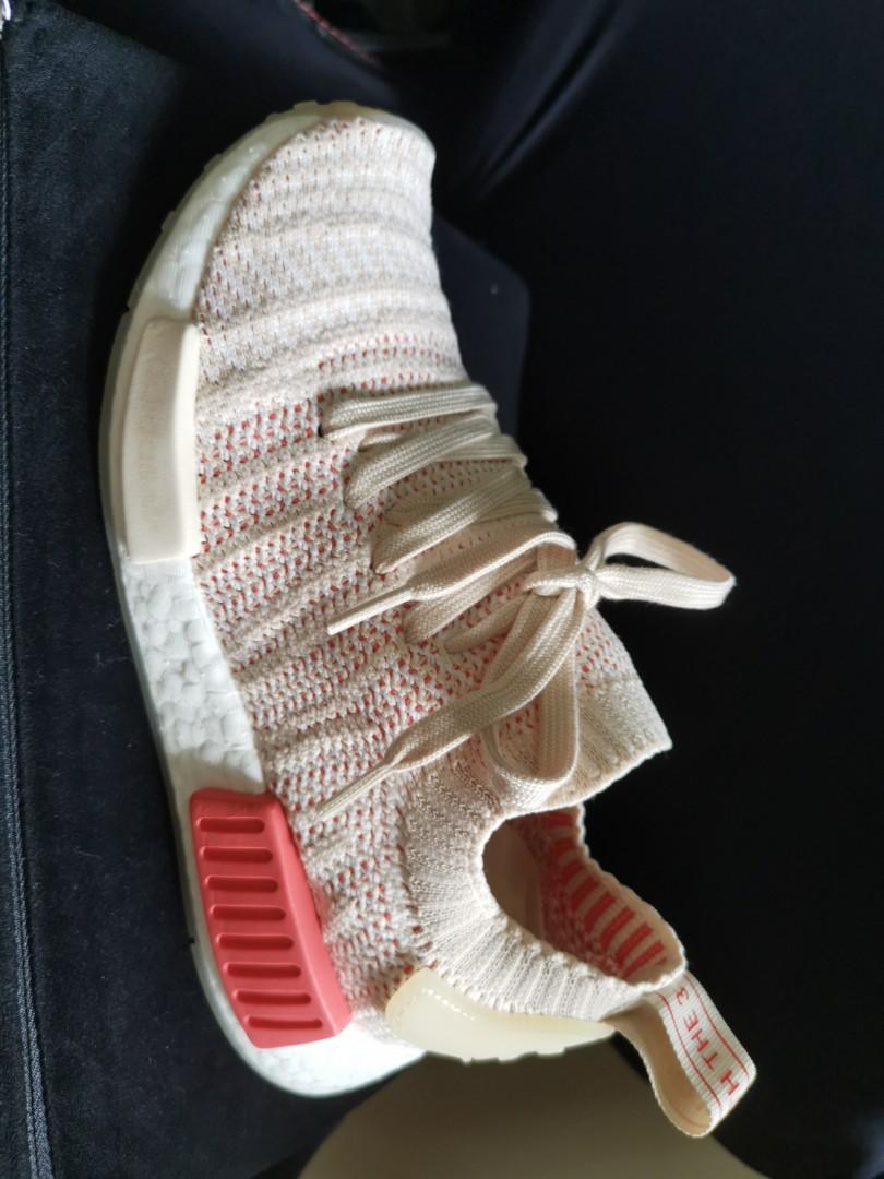 Nmd_r1 stlt pk w new arrivals