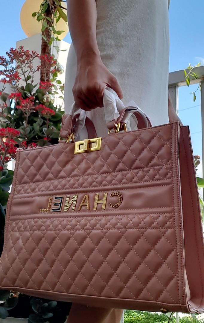 Chanel on the go bag online