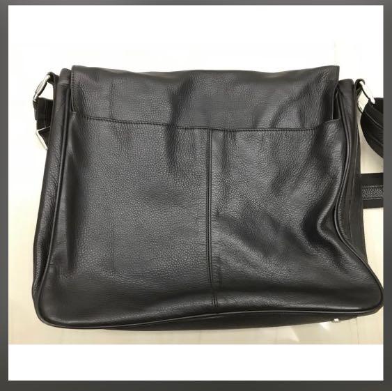 Oroton messenger sales bag