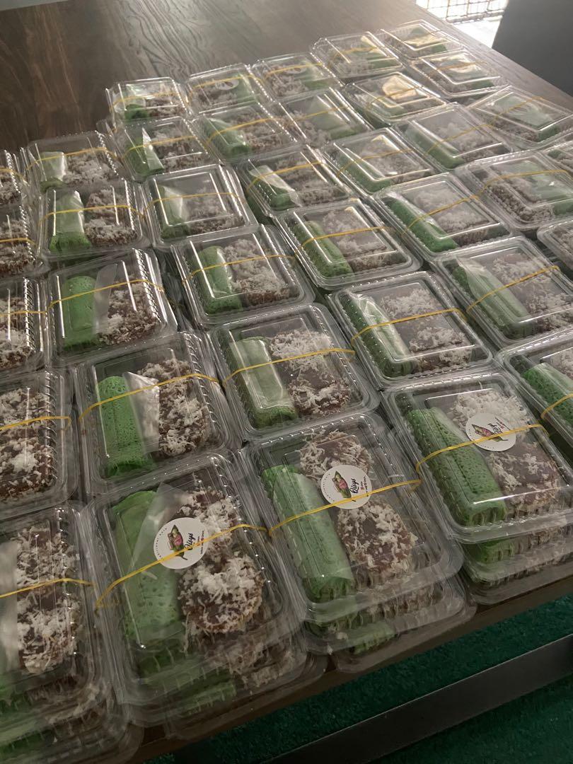 Kuih Packet Packed kuih ( 3-5pcs per pack), Food & Drinks, Local Eats on Carousell