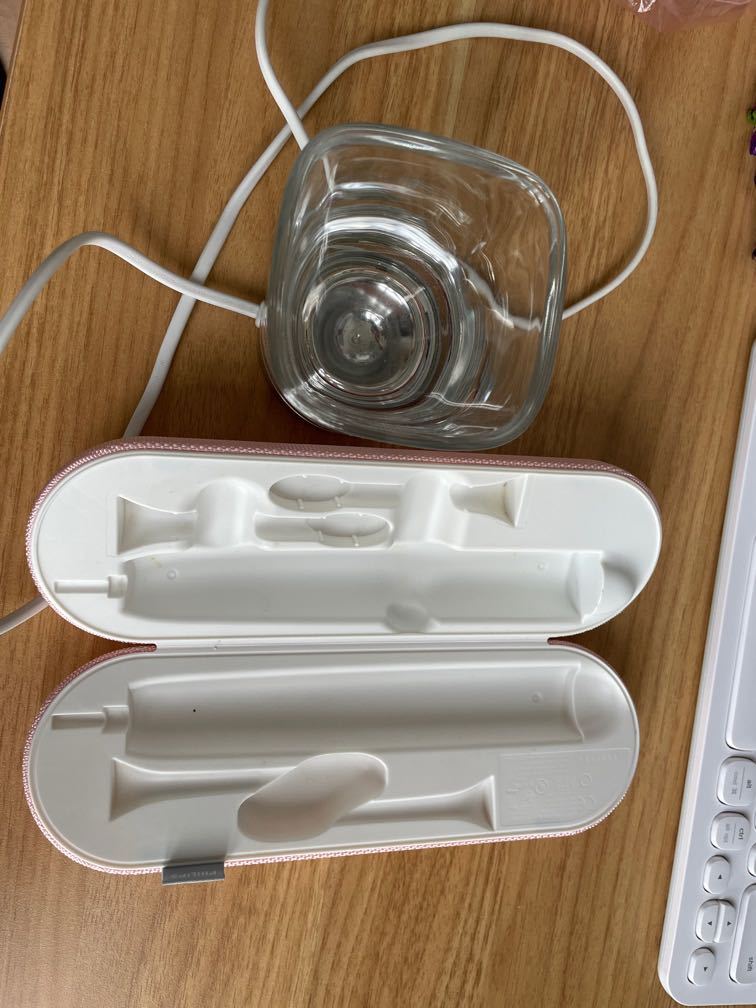philips sonicare with charging case