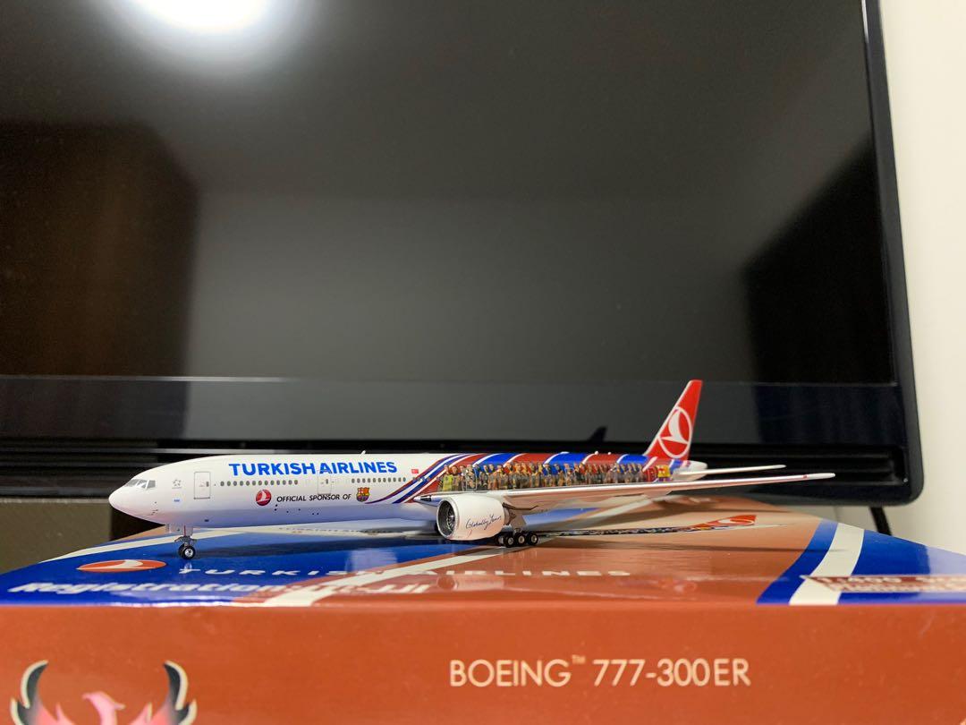Phoenix Models Turkish Airlines Boeing B777-300ER 'FC Barcelona 